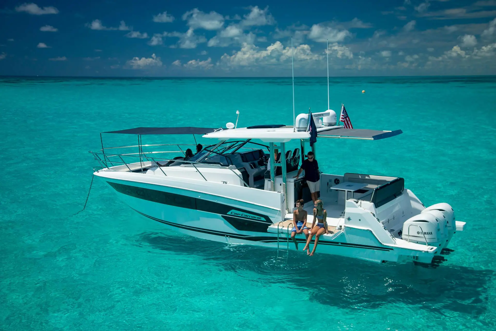 Excursions et balades en mer avec le bateau Cap Camarat 12.5 WA – modèle 2021 : 3, location bateau avec skipper depuis le port de Cavalaire-sur-Mer
